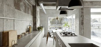 Кухня в стиле бетон и дерево в Асбесте